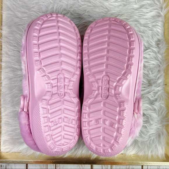 NEW CROCS Classic Fur Sure Pink Clog - Picture 8 of 9